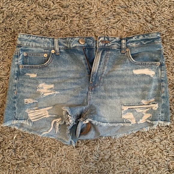 American Eagle Outfitters Pants - AMERICAN EAGLE TOMGIRL SHORT
